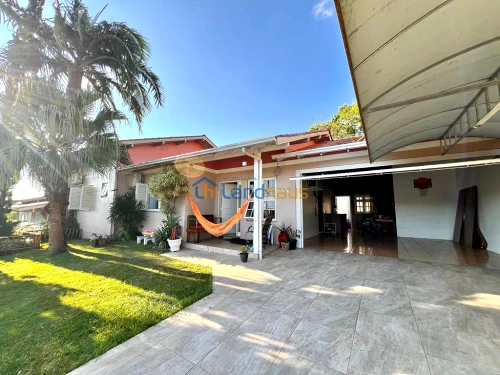 Casa / Sobrado à venda em Concórdia, Ivoti
