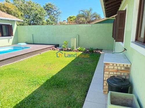 Casa / Sobrado à venda em Centro, Imbé