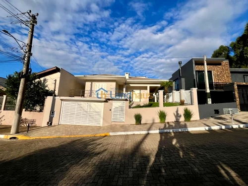 Casa / Sobrado à venda em Jardim Panorâmico, Ivoti