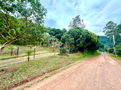 Área de Terras / Chácaras à venda em Picada Schneider, Presidente Lucena