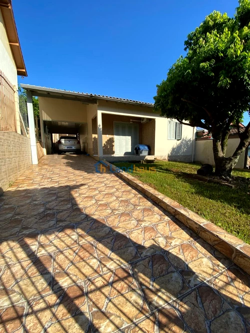 Casa / Sobrado à venda em Feldmann, Lindolfo Collor