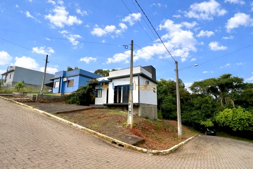 Casa / Sobrado à venda em Boa Vista, Lindolfo Collor