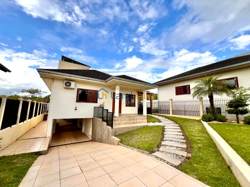 Casa / Sobrado à venda em Concórdia, Ivoti