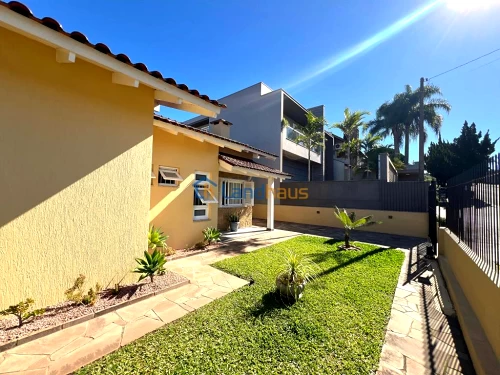 Casa / Sobrado à venda em Jardim Panorâmico, Ivoti