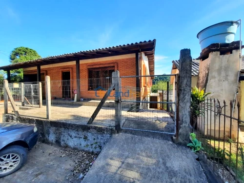 Casa / Sobrado para alugar em Centro, Lindolfo Collor