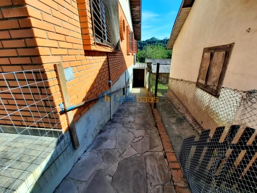 Casa / Sobrado para alugar em Centro, Lindolfo Collor