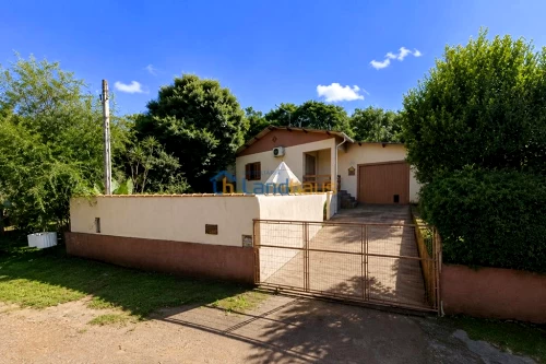 Casa / Sobrado para alugar em Centro, São José do Hortêncio