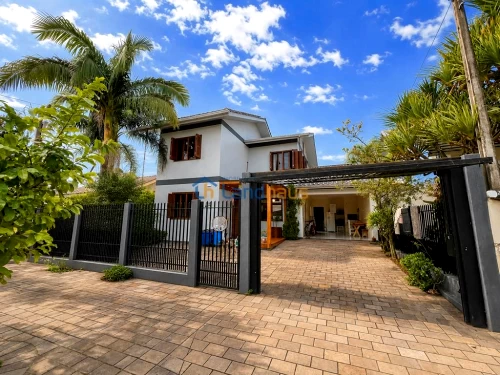 Casa / Sobrado à venda em Concórdia, Ivoti